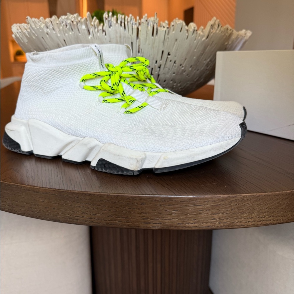 Mens Balenciaga White Sneakers in Box - Picture 5 of 14